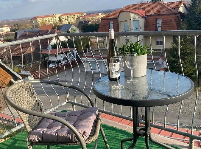 Chestnut Hill- Залакарош