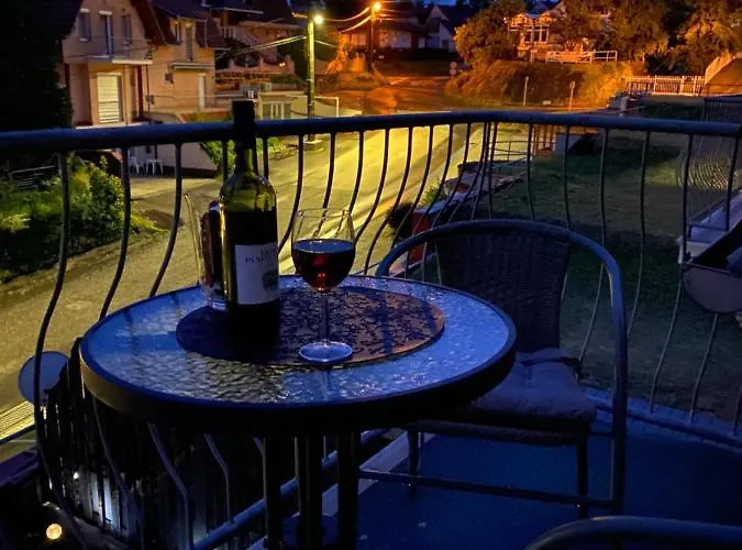 Апартаменты Chestnut Hill- *